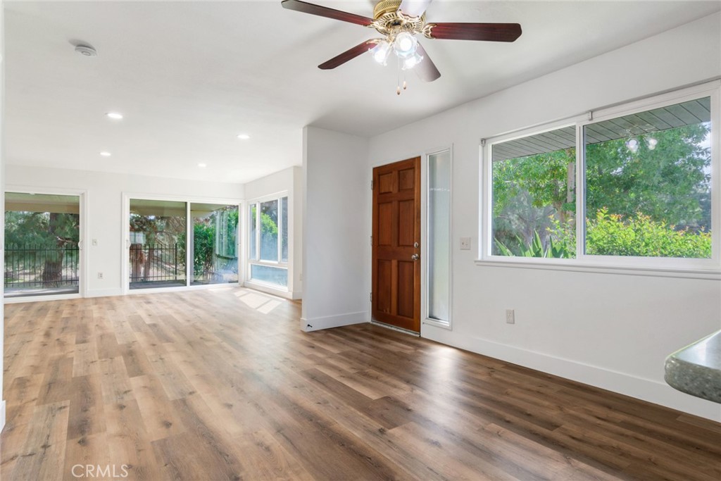 6248 Avenue Juan Diaz