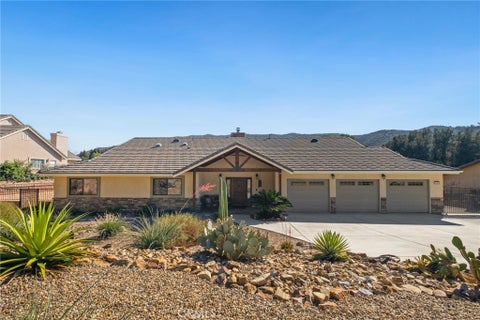 Photo of 37297 Ironwood Drive, Yucaipa, CA 92399 (MLS # IG26203563)