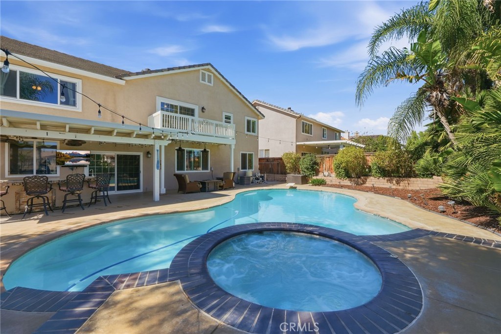 43084 Knightsbridge Way