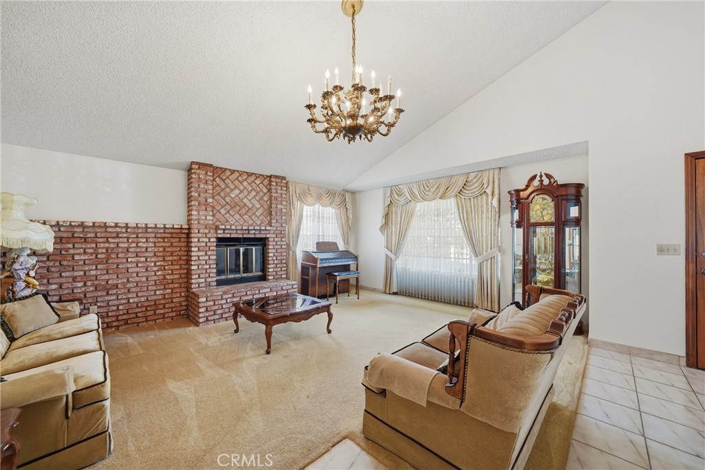 1219 Lafayette