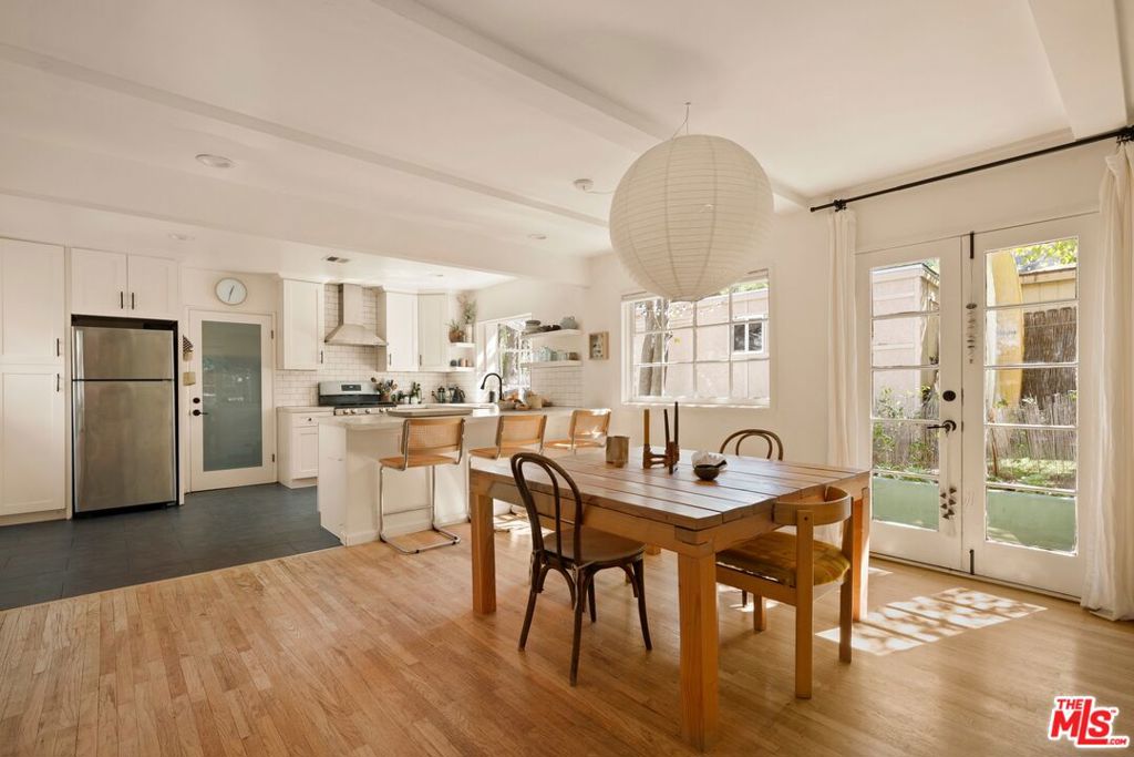 5131 Tendilla Avenue