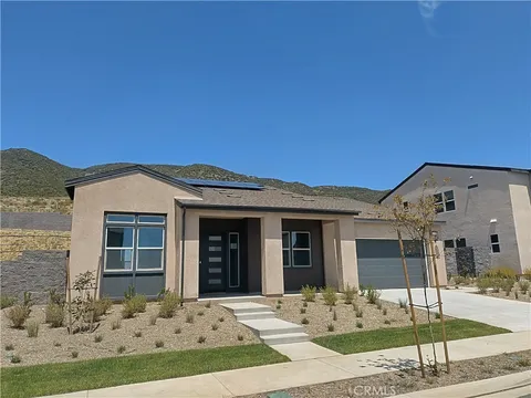 MLS: OC26087189