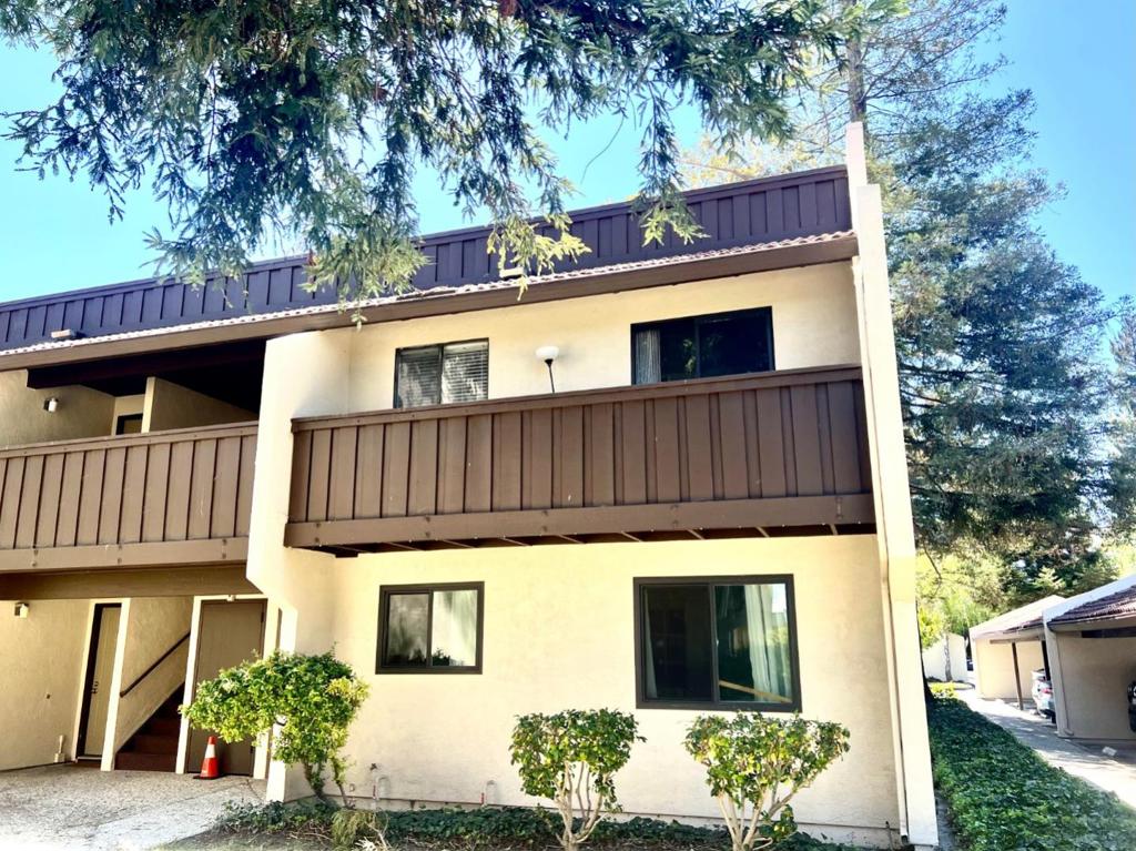 1001 E Evelyn Terrace