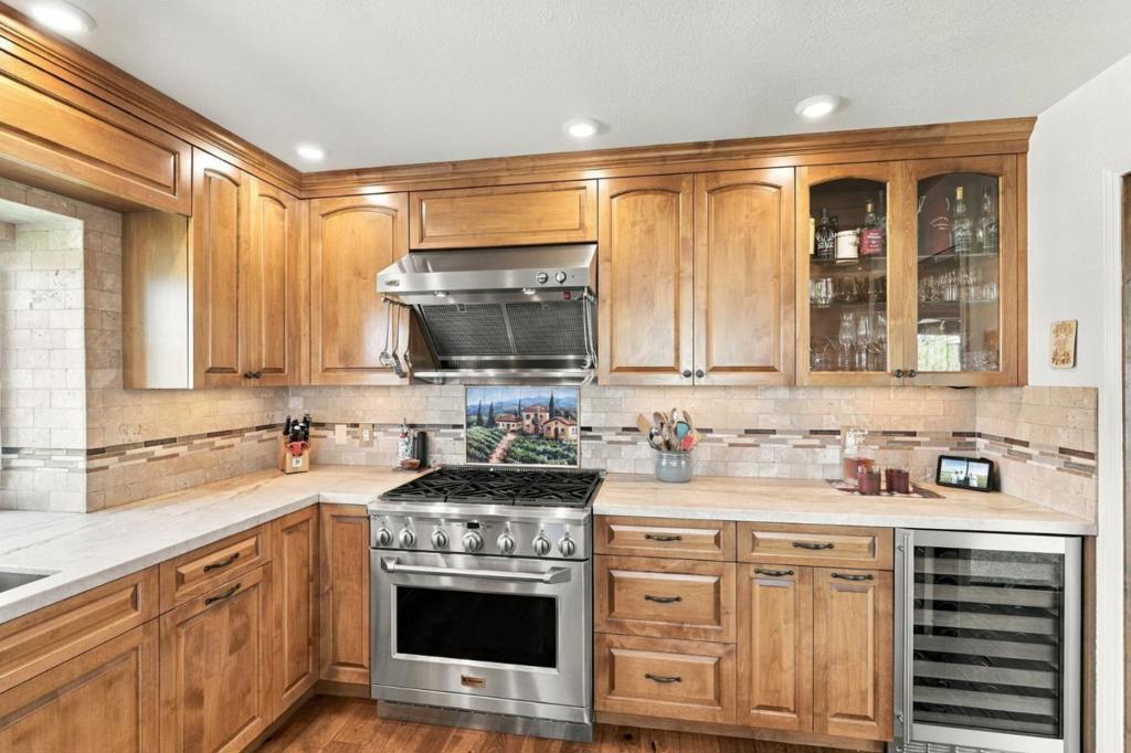 3425 Lake Albano Circle