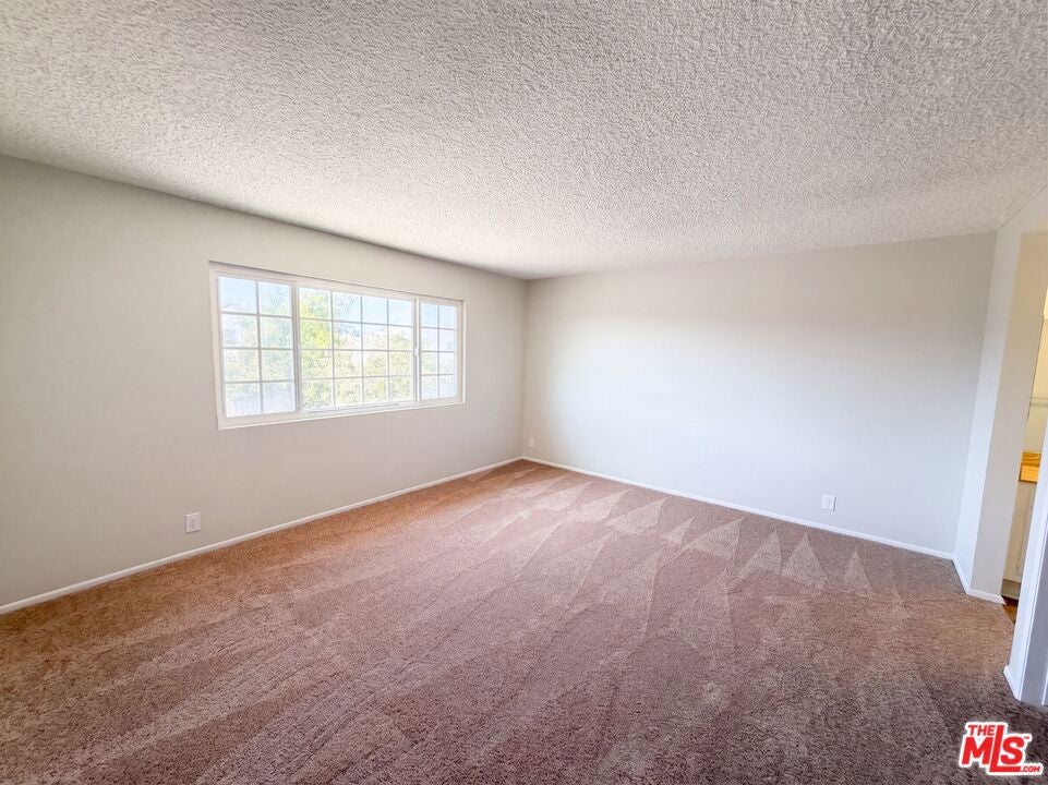 8452 Hazelwood Circle