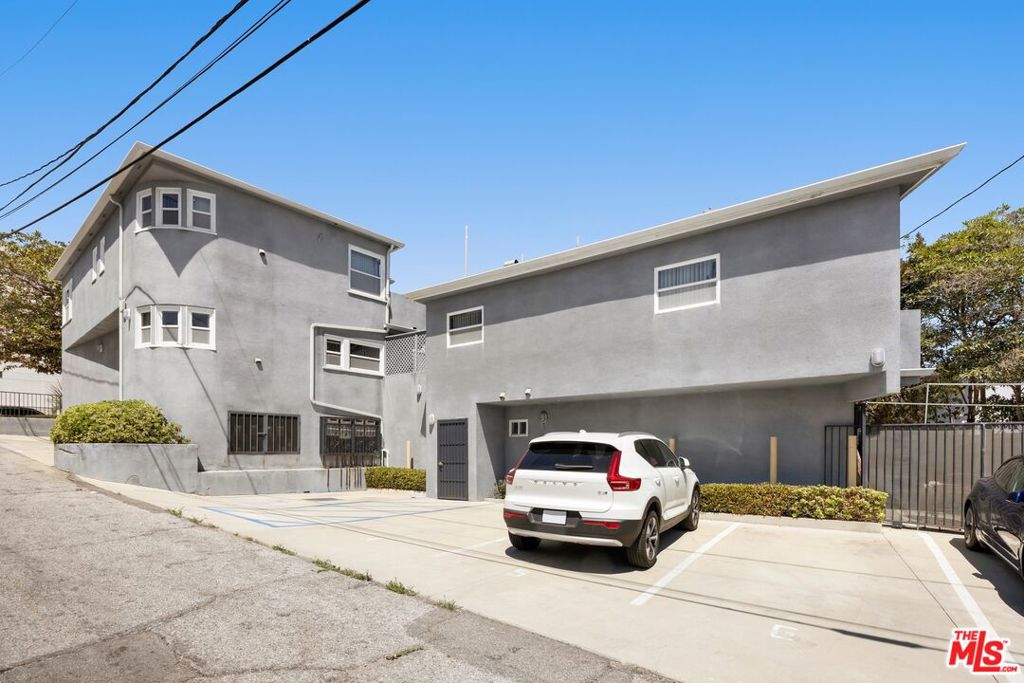 1250 Edris Drive