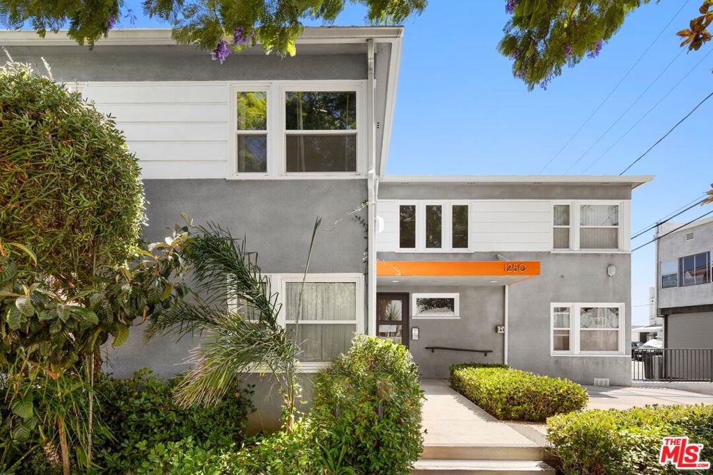 1250 Edris Drive