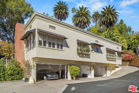 Photo of 1328 Londonderry View Drive, Los Angeles, CA 90069 (MLS # 26654341)