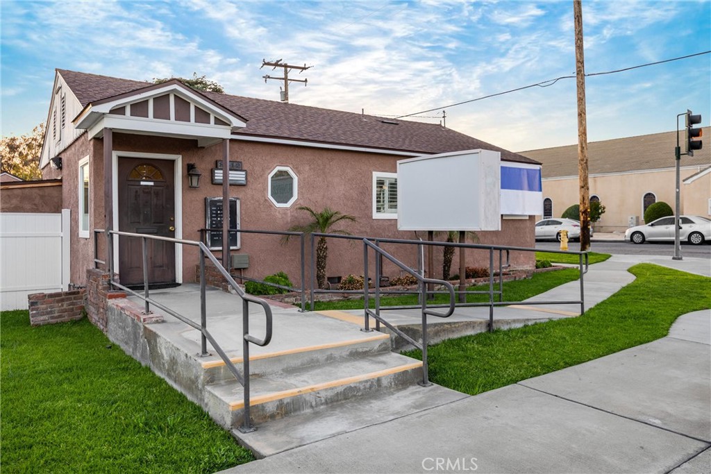 Commercial Building for sale, centrally located in the city of Fontana. This single-story commercial building features four office spaces, reception area, kitchen area and one bathroom. 840+ square foot building has many possibilities for any business venture, including but not limited to attorneys, medical practitioners, accountants, insurance agents, hair salon , bail bond services, etc. Roof was replaced about 2 years ago, has a detached garage for storage, private parking with 7 parking spaces, sellers have done a great job about keeping the property in great condition. Please DO NOT go into the property without appointment with the listing agent.