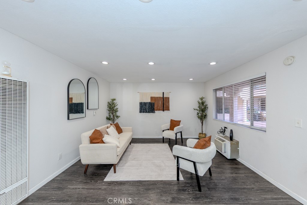 6100 Rugby Avenue 108