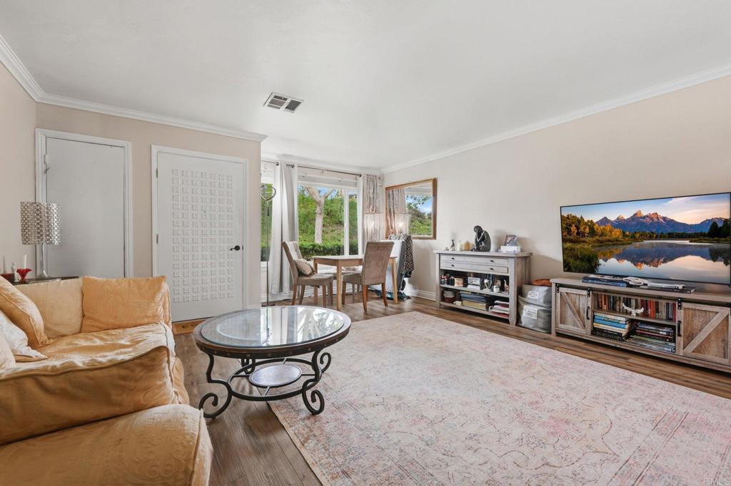 3839 Vista Campana S 8