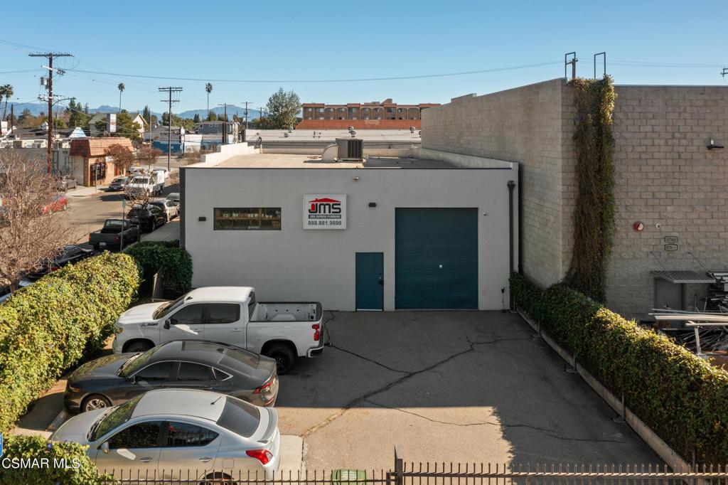 18522 Gresham Street