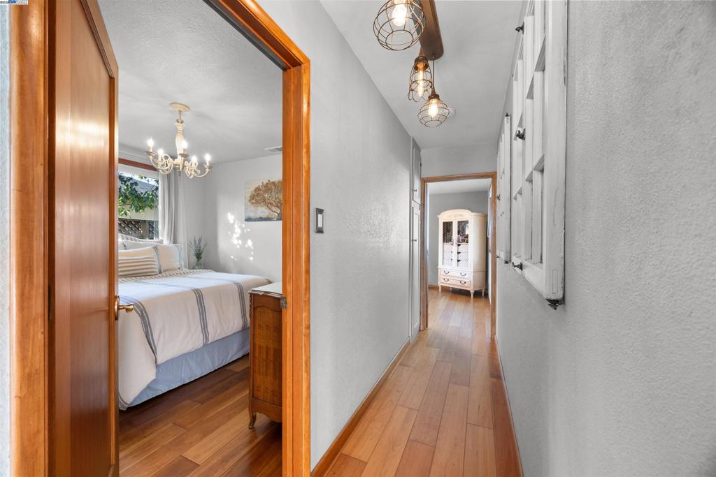 WASHINGTON MANOR - Residential
