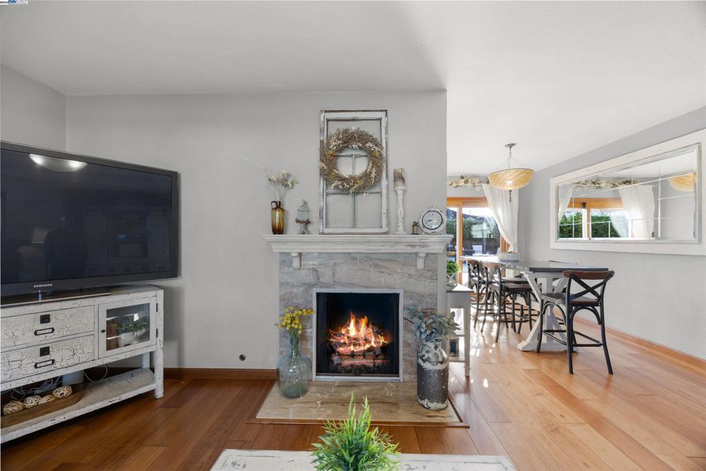 WASHINGTON MANOR - Residential