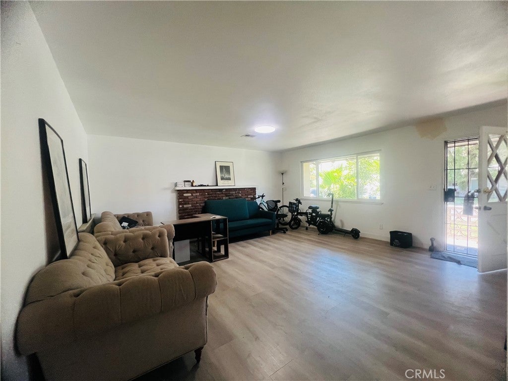 556 W Campus View