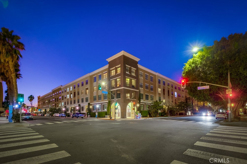 395 E 4th #41 Street