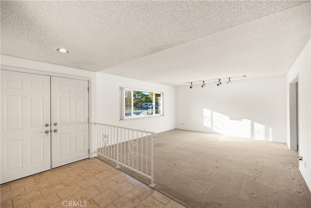 13402 Winthrope Street