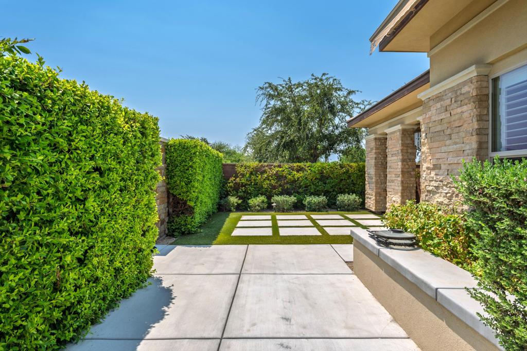 82707 Woodcreek Court