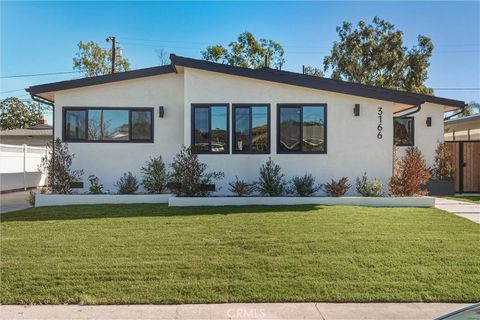 3166 Senasac Long Beach CA 90808