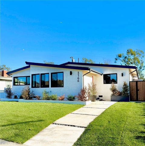 3166 Senasac Long Beach CA 90808
