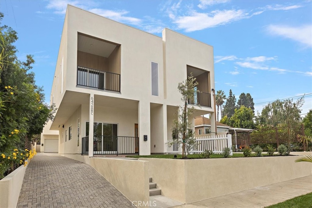 642 E Fairview Boulevard