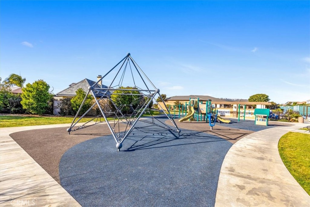 Townhomes-Seaterrace (N.S.) (NST) - Residential Lease