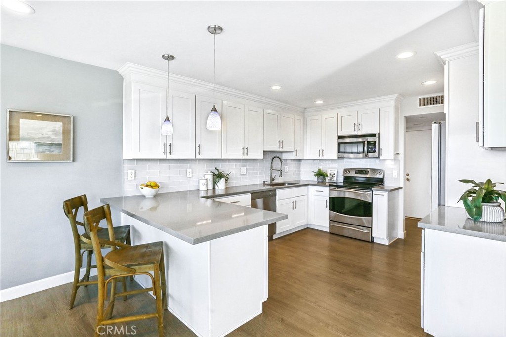 Townhomes-Seaterrace (N.S.) (NST) - Residential Lease