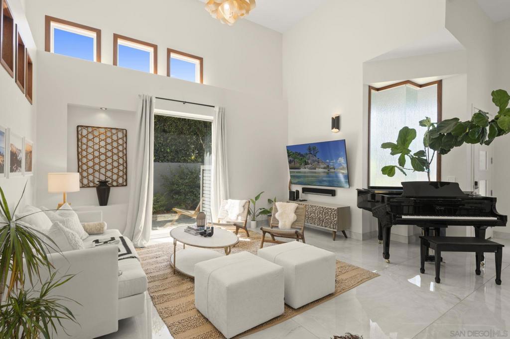 7911 El Paseo Grande