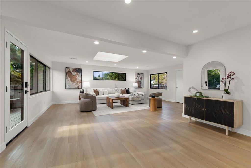198 Greenwich Drive