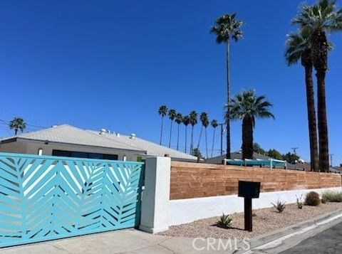 Photo of 3940 E Calle San Antonio, Palm Springs, CA 92264 (MLS # PW26061937)