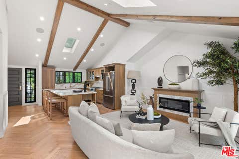 Photo of 7719 Lexington Avenue, West Hollywood, CA 90046 (MLS # 26873491)