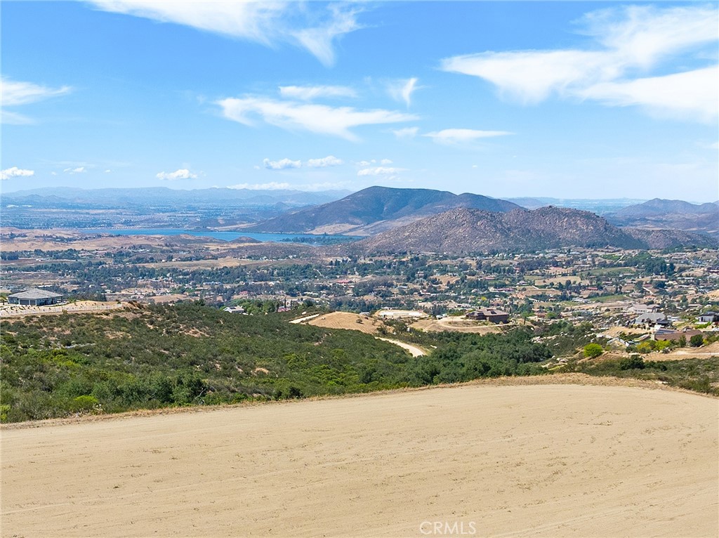 39767 Esplendida Way