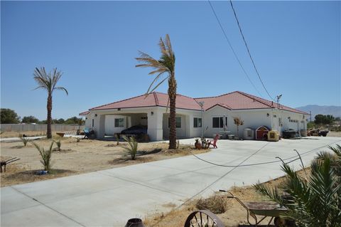 Photo of 10020 E Avenue R12, Littlerock, CA 93543 (MLS # SR25187368)