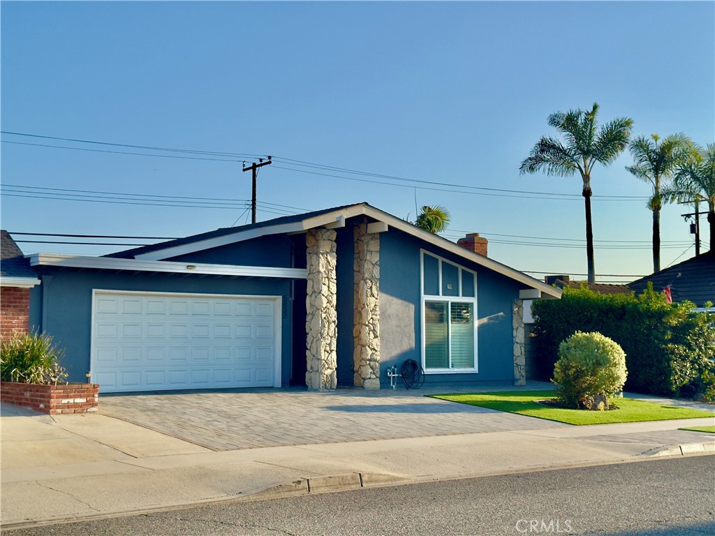5832 Camphor Avenue