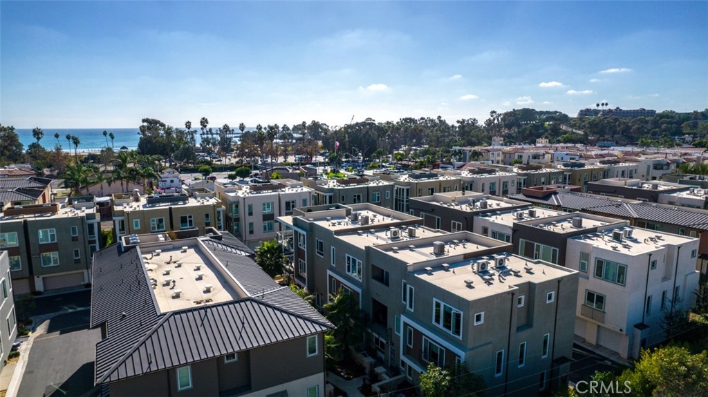 876 Doheny Way