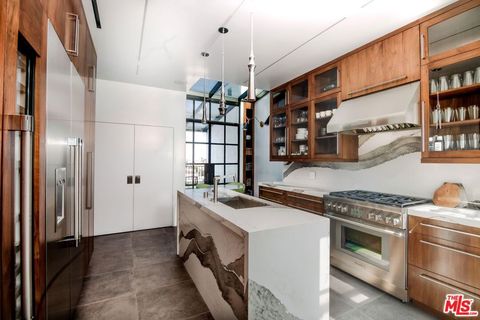 Photo of 1302 Sweetzer Avenue #603, West Hollywood, CA 90046 (MLS # 26667743)