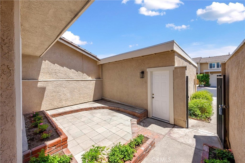 307 Aqueduct Court
