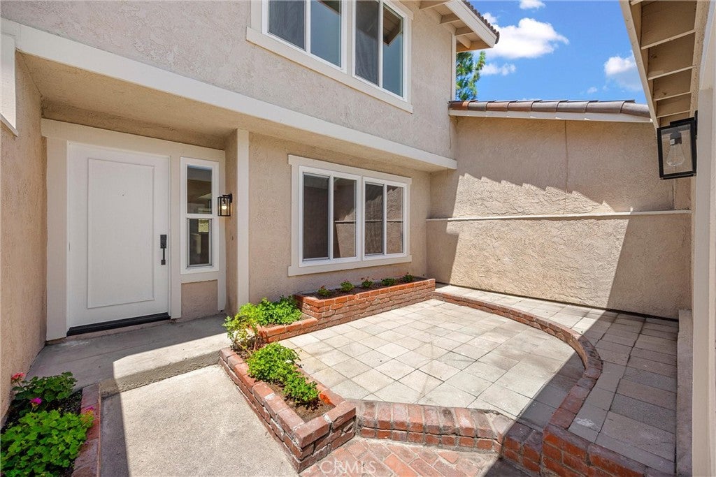 307 Aqueduct Court