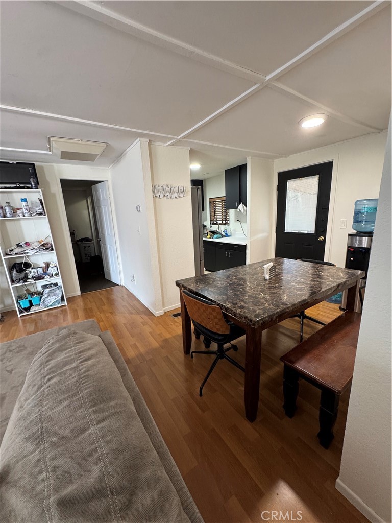 17225 Valley Boulevard 10