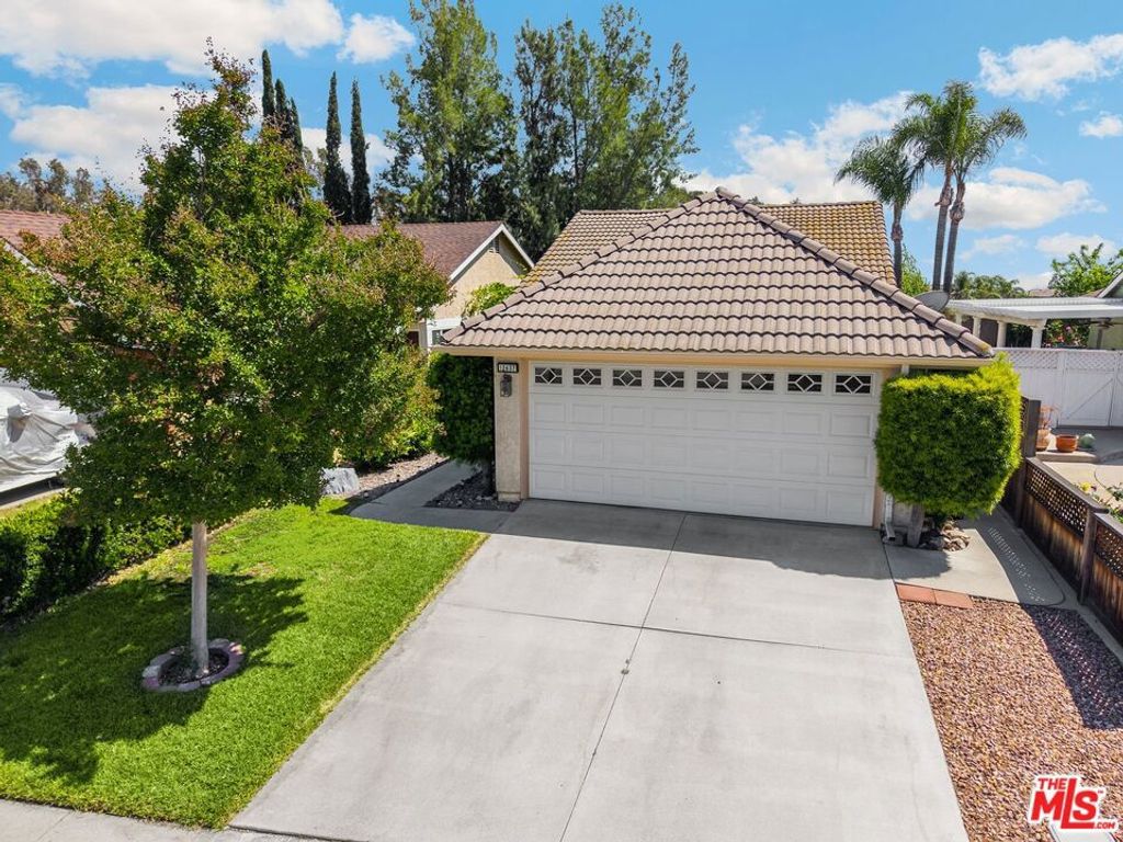 listing image 130721693593317031300