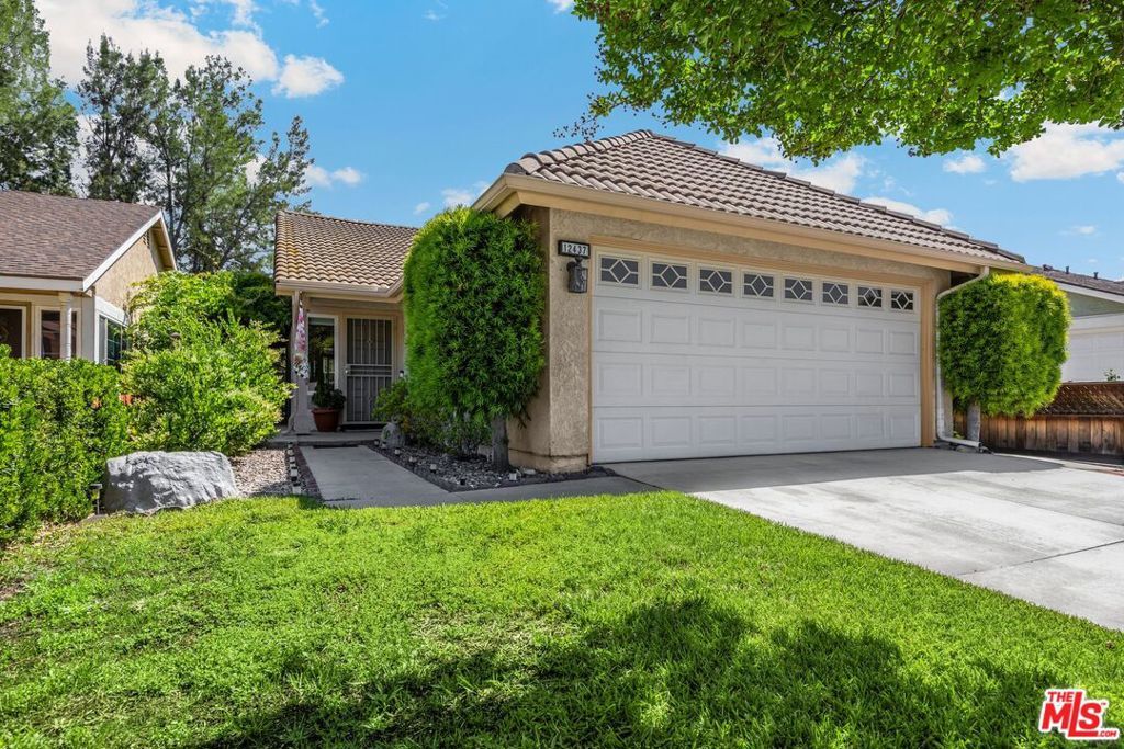 listing image 130722329043547139683