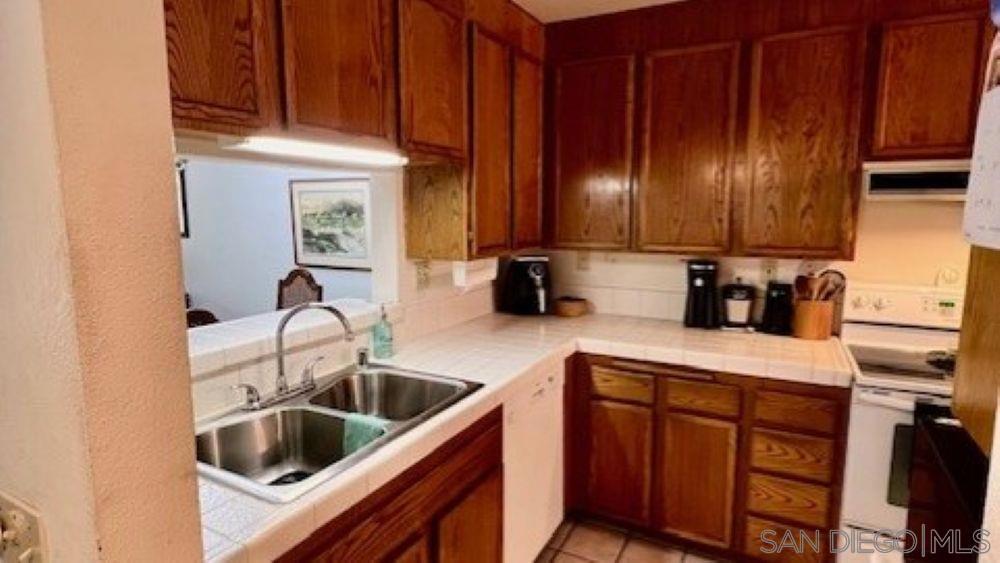 7255 Navajo Rd C160