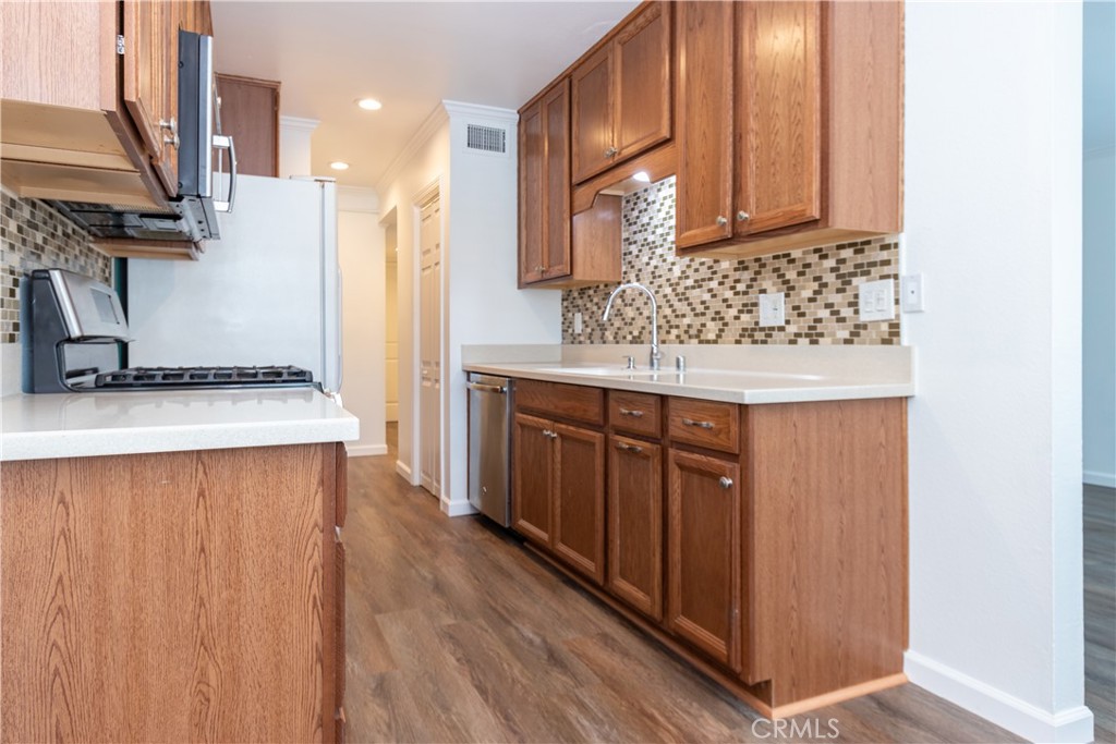 Aliso Villas (AV) - Residential