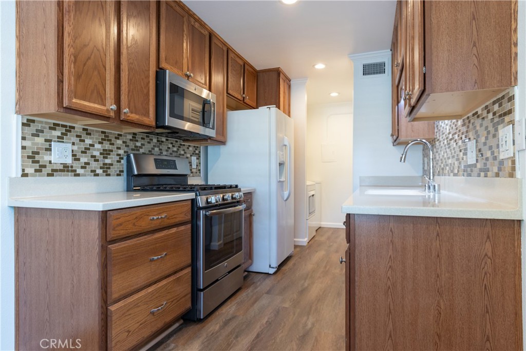 Aliso Villas (AV) - Residential
