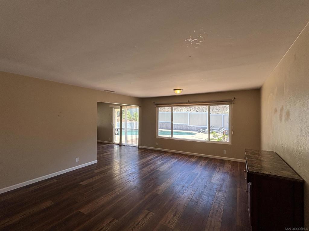 Lakeside - Residential