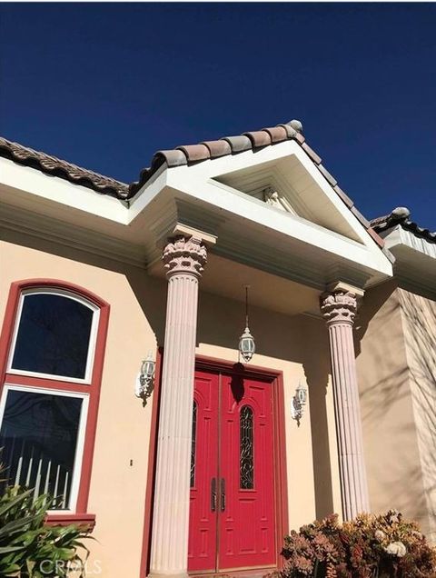 Photo of 31063 E Sunset Drive N, Redlands, CA 92373 (MLS # IV26080214)