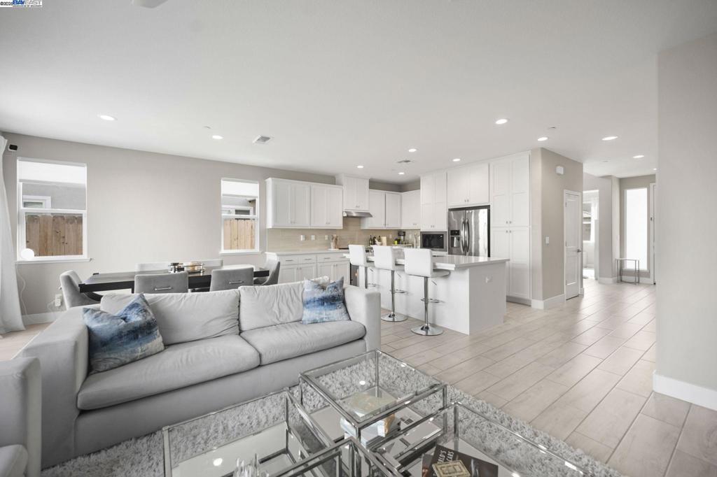 Not Listed - Residential