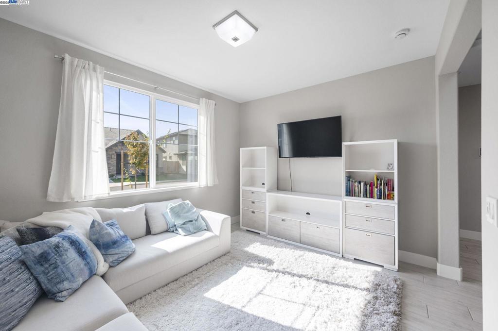 Not Listed - Residential