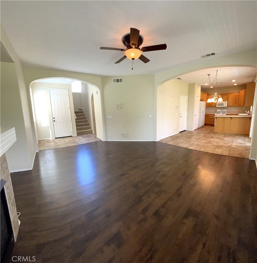 33349 Wallace Way