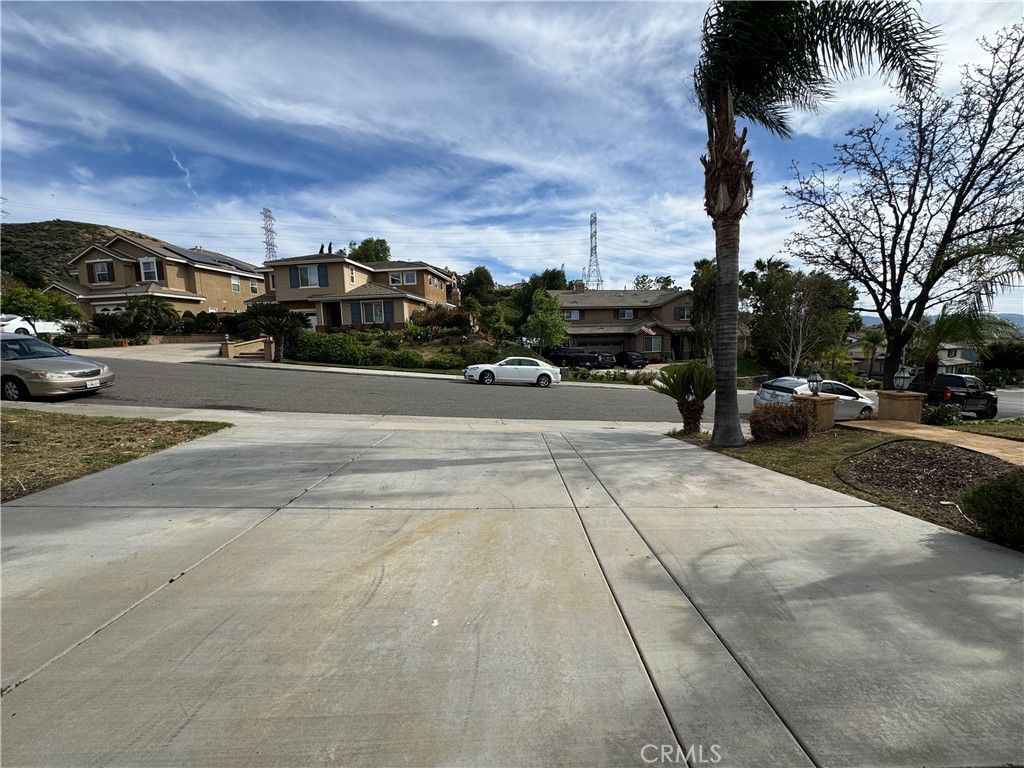 Photo of 22219 Trinity Place, Saugus, CA 91390 (MLS # CV26060947)